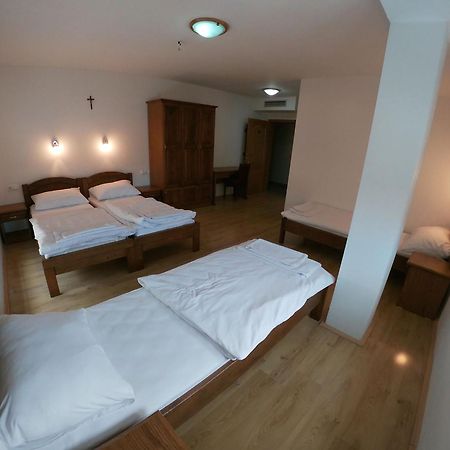 Hotel Bagaric -Ispod Brda Ukazanja Adress Kraljice Mira 56 Bijakovci Medugorje Kültér fotó